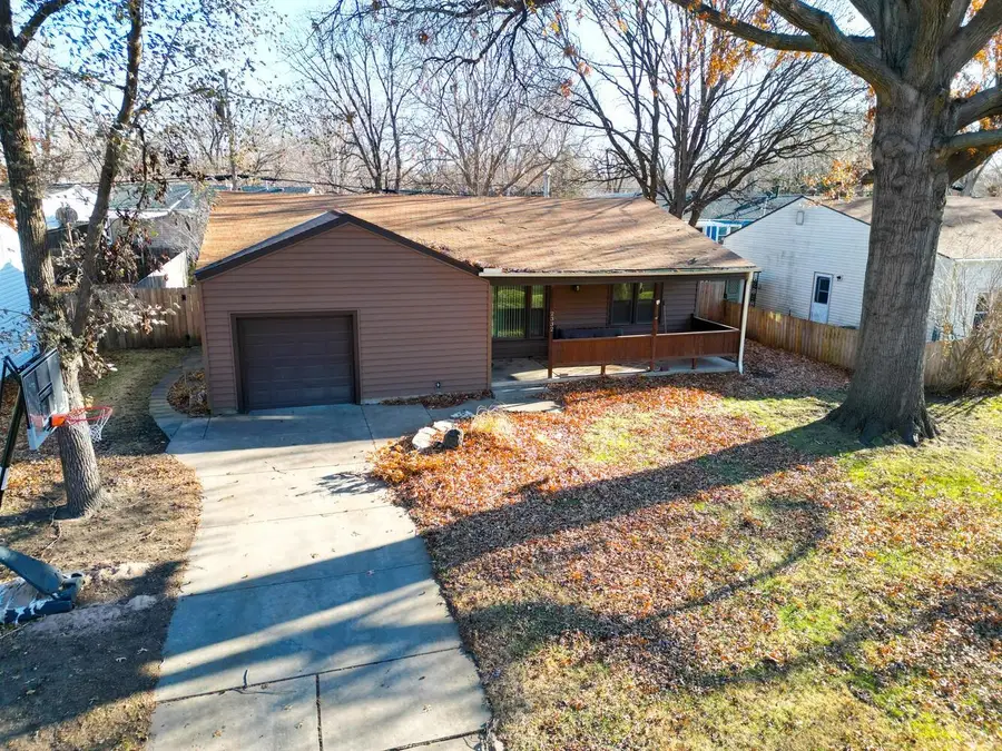 2332 S Green St, Wichita, KS 67211 - Image #2