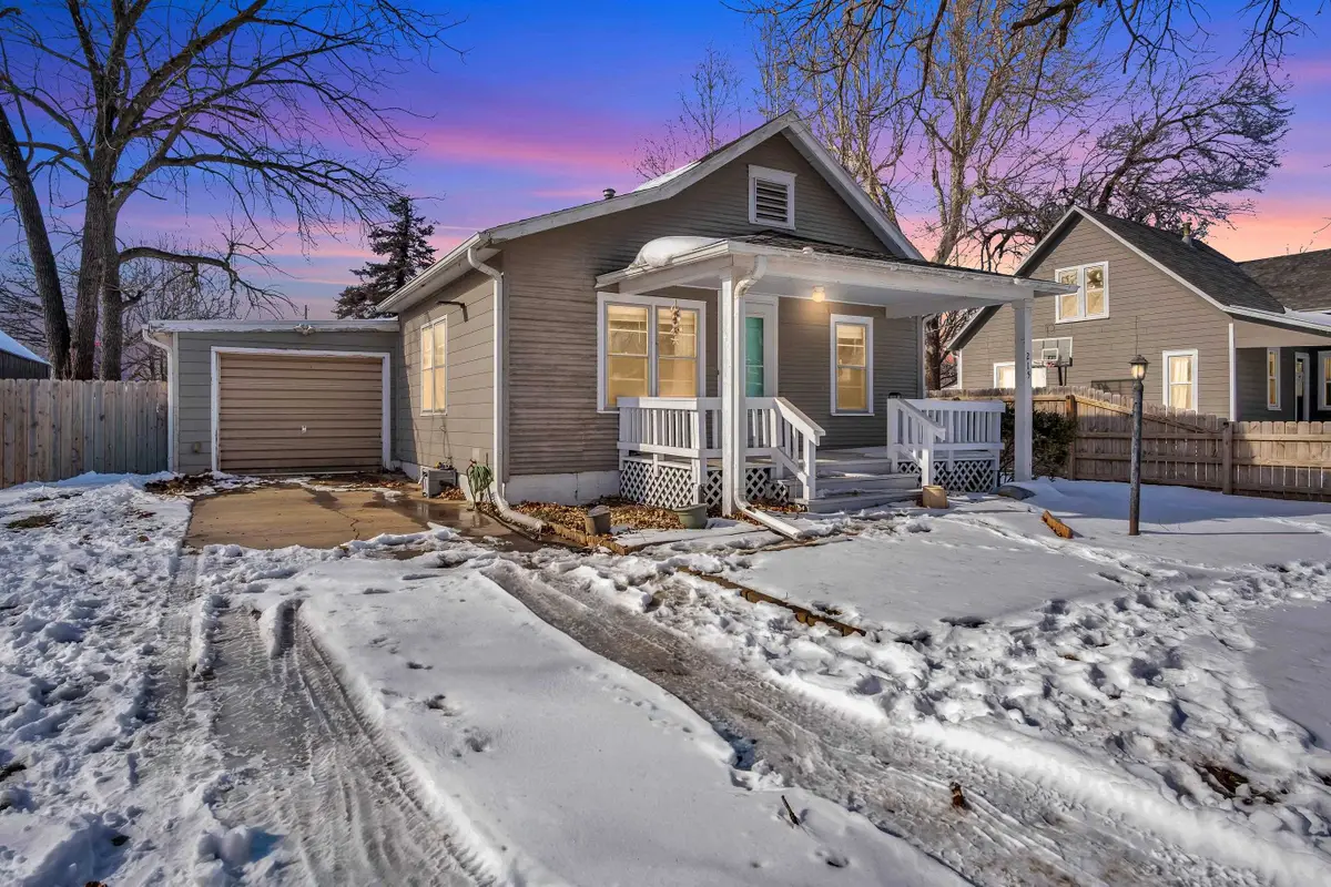 215 S Church St, Goessel, KS 67053 - #1