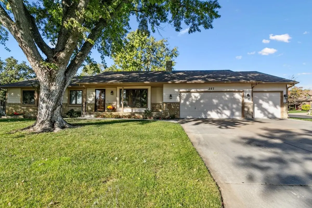 257 S Village Rd, Andover, KS 67002 - Image #1