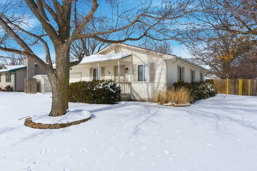 102 W Stewart Dr, Goddard, KS 67052 - Image #2