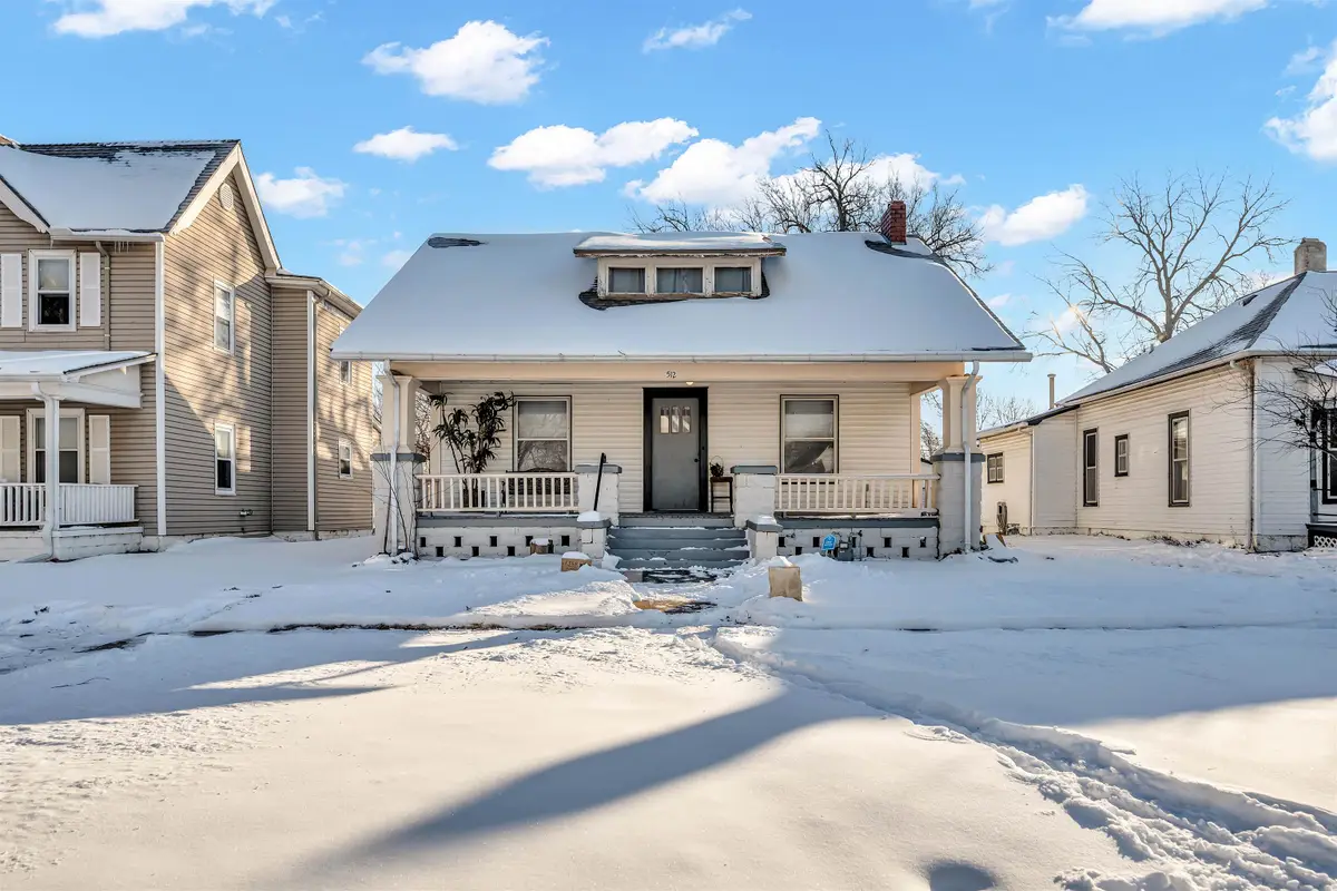 512 S Fern Ave, Wichita, KS 67213 - Image #1