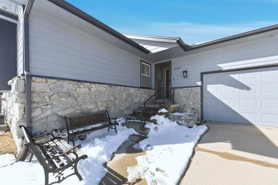 10407 E Countryside Cir, Wichita, KS 67207 - Image #3