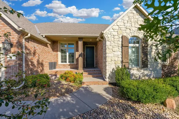 2541 N Loch Lomond Ct, Wichita, KS 67228