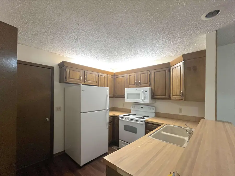 1518 S Todd Pl, Wichita, KS 67207 - Image #3