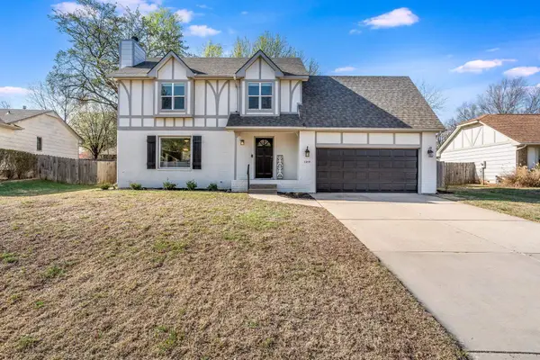 1319 E Warren Ave, Derby, KS 67037