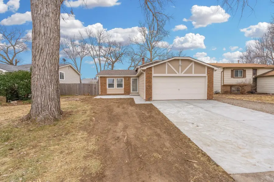 2515 W Sunnybrook St, Wichita, KS 67217 - Image #2