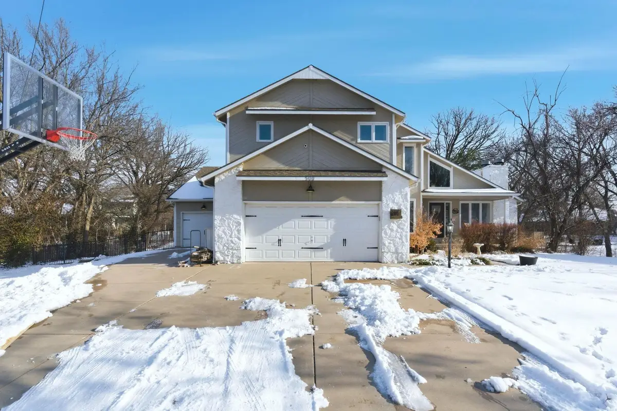 500 S Sharon Ct, Derby, KS 67037 - Image #1