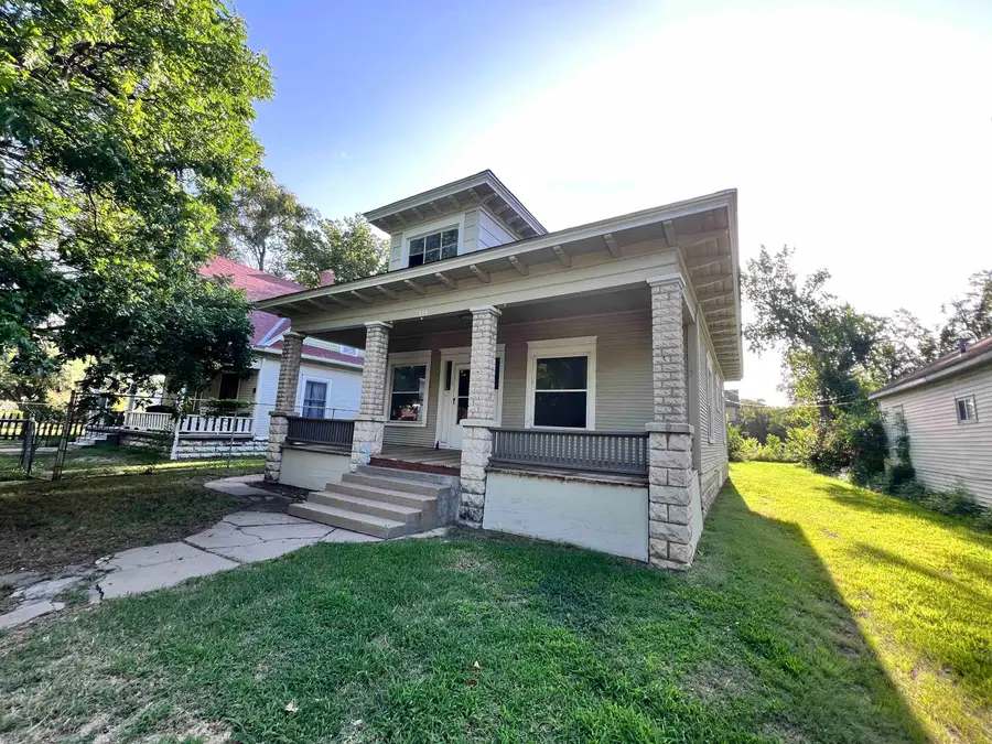 334 N New York Avenue, Wichita, KS 67214 - Image #2