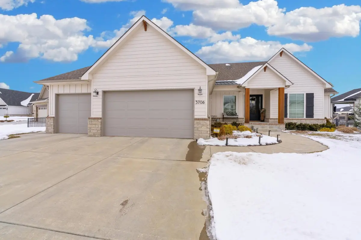 3706 N Crest Cir, Wichita, KS 67226 - Image #1
