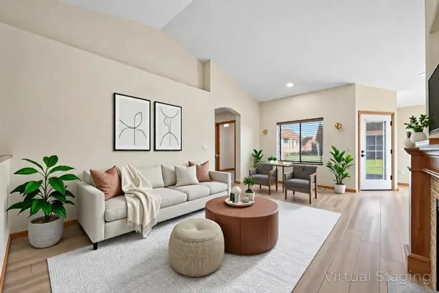 2767 N Woodridge Ct, Wichita, KS 67226 - Image #2