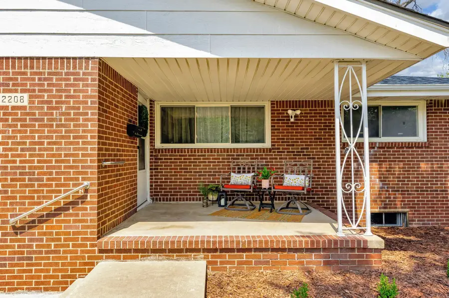 2208 E Blake St, Wichita, KS 67211 - #3