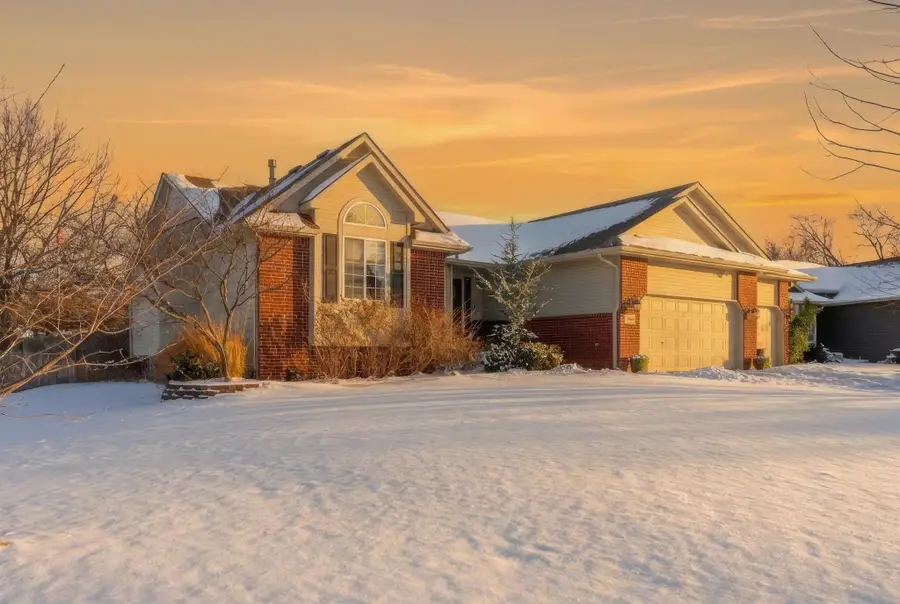 10403 W Hayden Ct, Wichita, KS 67209 - Image #2