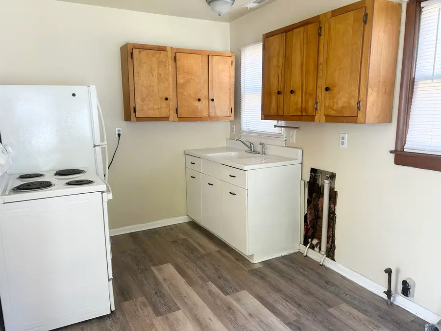 401 N Park St, Wellington, KS 67152 - #2