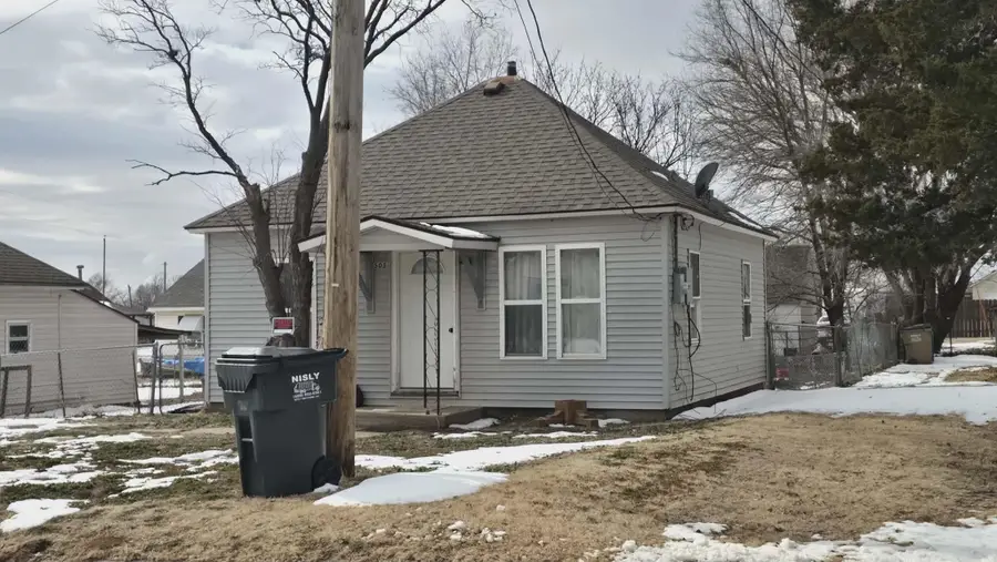 505 N Adams St, Medicine Lodge, KS 67104 - #3