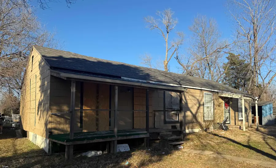 3933 E Ross Pkwy, Wichita, KS 67210 - Image #2