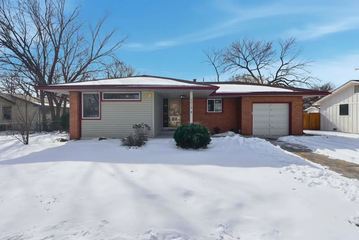 2019 W 24th St N, Wichita, KS 67204 - #1