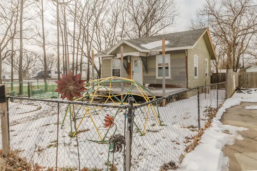 637 S Millwood, Wichita, KS 67213 - #2