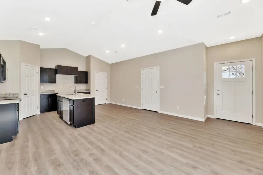 2401 S Wheatland Ct, Wichita, KS 67235 - #3