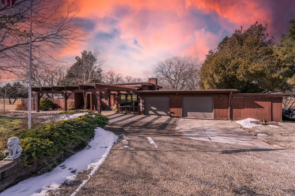 3 Crestview Rd, Wellington, KS 67152 - #1