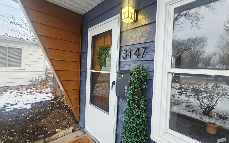 3147 E Glen Oaks Dr, Wichita, KS 67216 - #2