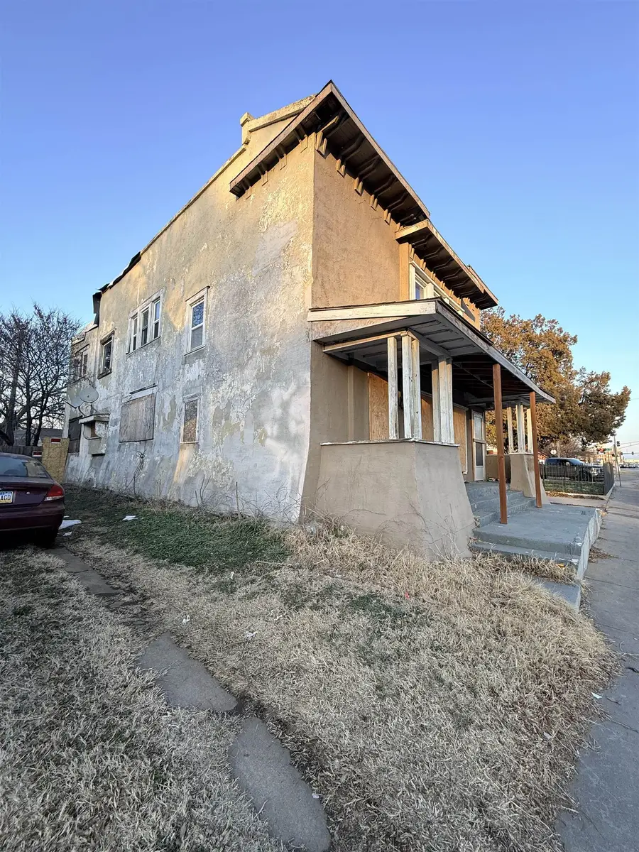 122 E 13th St N, Wichita, KS 67214 - #3