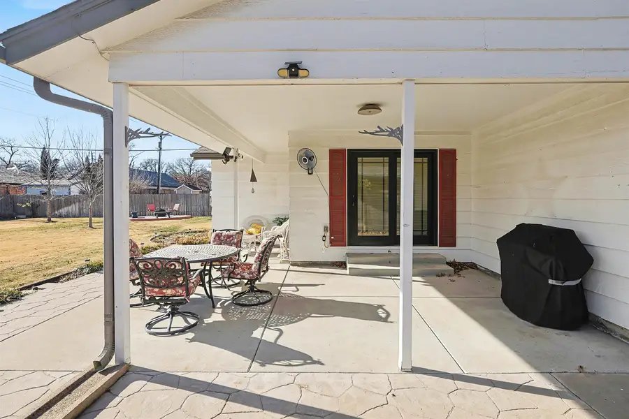 6415 E Rockwood Dr, Wichita, KS 67206 - #3