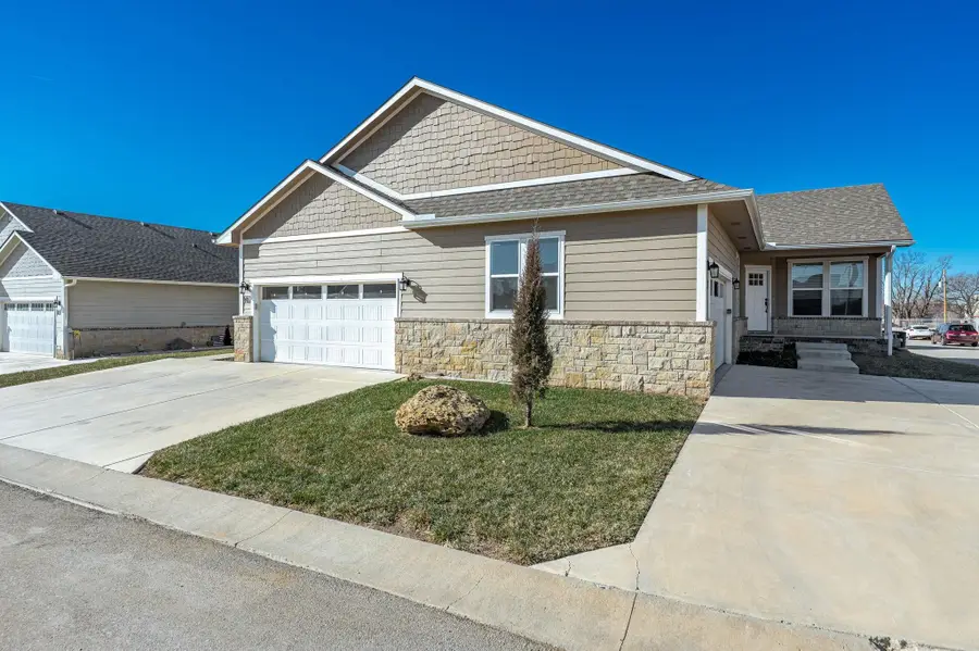 331 N 127th St E Bldg 27/401, Wichita, KS 67206 - Image #2