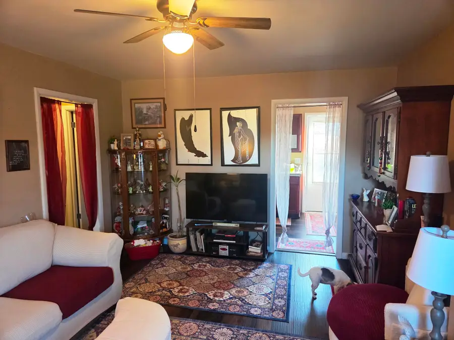 429 SE 11th, Newton, KS 67114 - #2