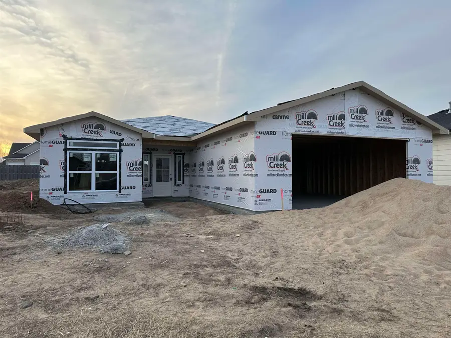 4304 N Sunny Ct, Wichita, KS 67205 - #3