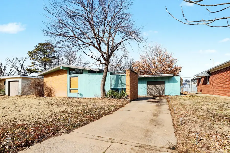 3540 W 11th St. No, Wichita, KS 67203 - #2