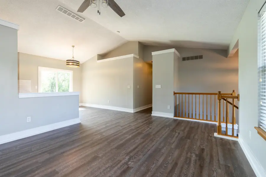 601 N Timberleaf Dr, Derby, KS 67037 - #3