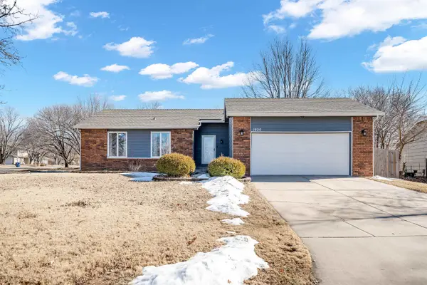 1920 N Wood Dr, Wichita, KS 67212