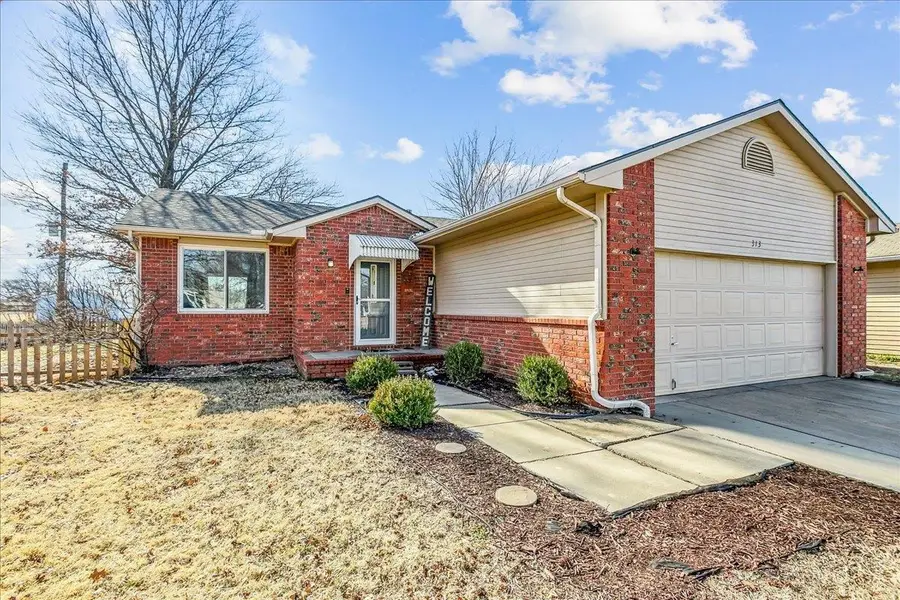 313 W Edgewood St., Augusta, KS 67010 - #3