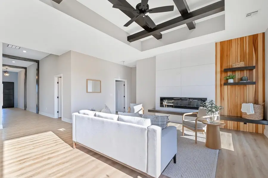 8485 E Deer Run, Bel Aire, KS 67226 - Image #2