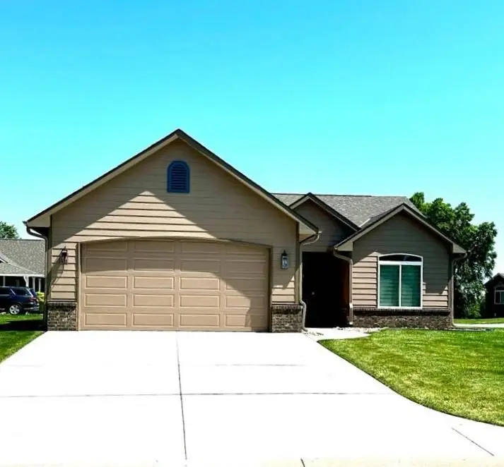 4426 Niblick Dr, Winfield, KS 67156 - #1