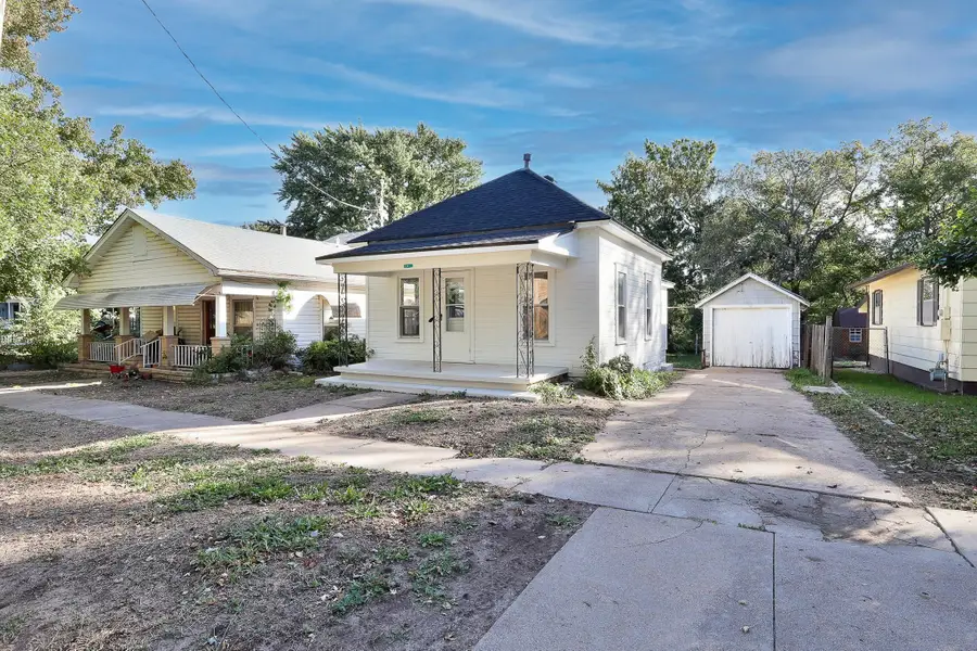 809 S C St, Wellington, KS 67152 - #2