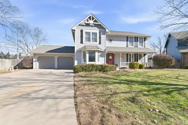 12008 W Briarwood Cir, Wichita, KS 67235