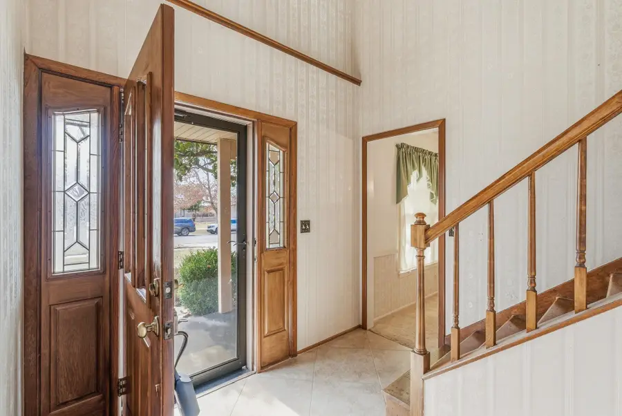 8220 E Brentmoor St, Wichita, KS 67206 - #3