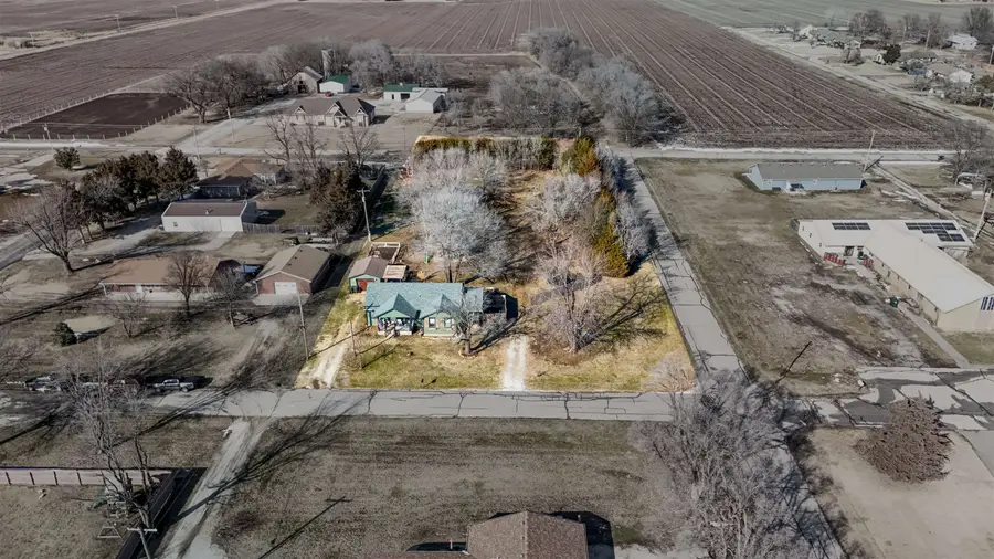 505 W Maple St, Oxford, KS 67119 - #3