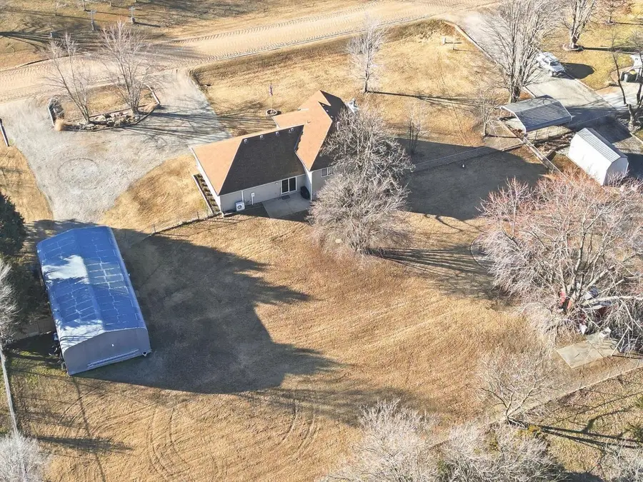 1304 E 85th St S, Haysville, KS 67060-9120 - #3