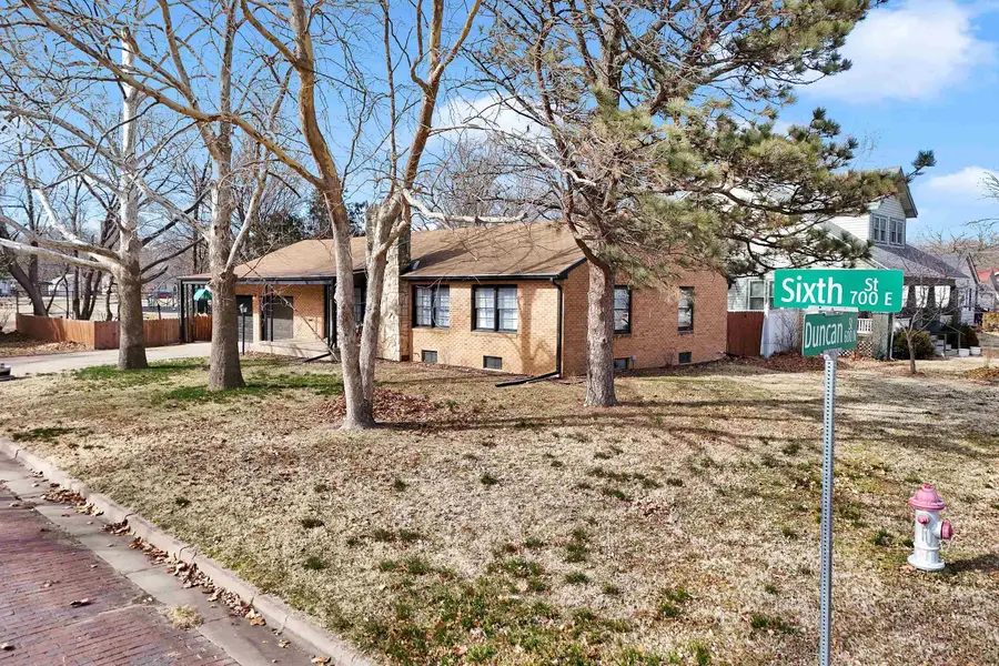 720 E 6th, Newton, KS 67114 - #2