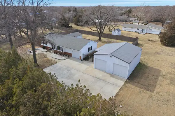 421 Epp St, Andover, KS 67002