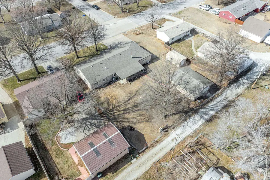 1921 N B, Wellington, KS 67152 - #3