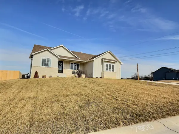 7000 E Pheasant Ridge St, Wichita, KS 67226