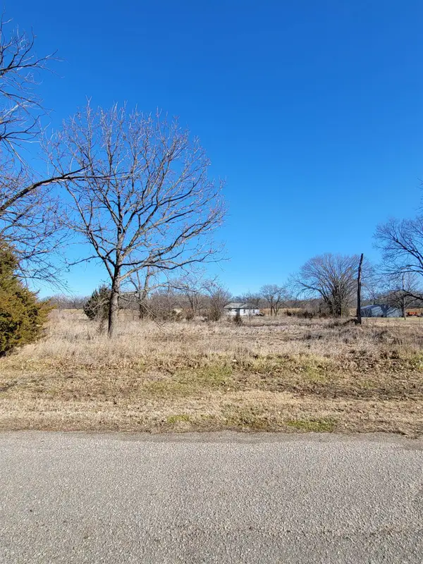 00000 E 7th, Florence, KS 66851