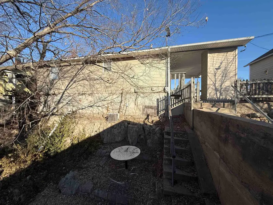 723 Cliff Drive, Augusta, KS 67010 - #2