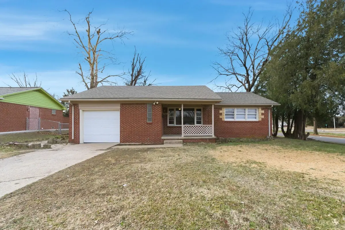 7417 E Watson Ln, Wichita, KS 67207 - #1