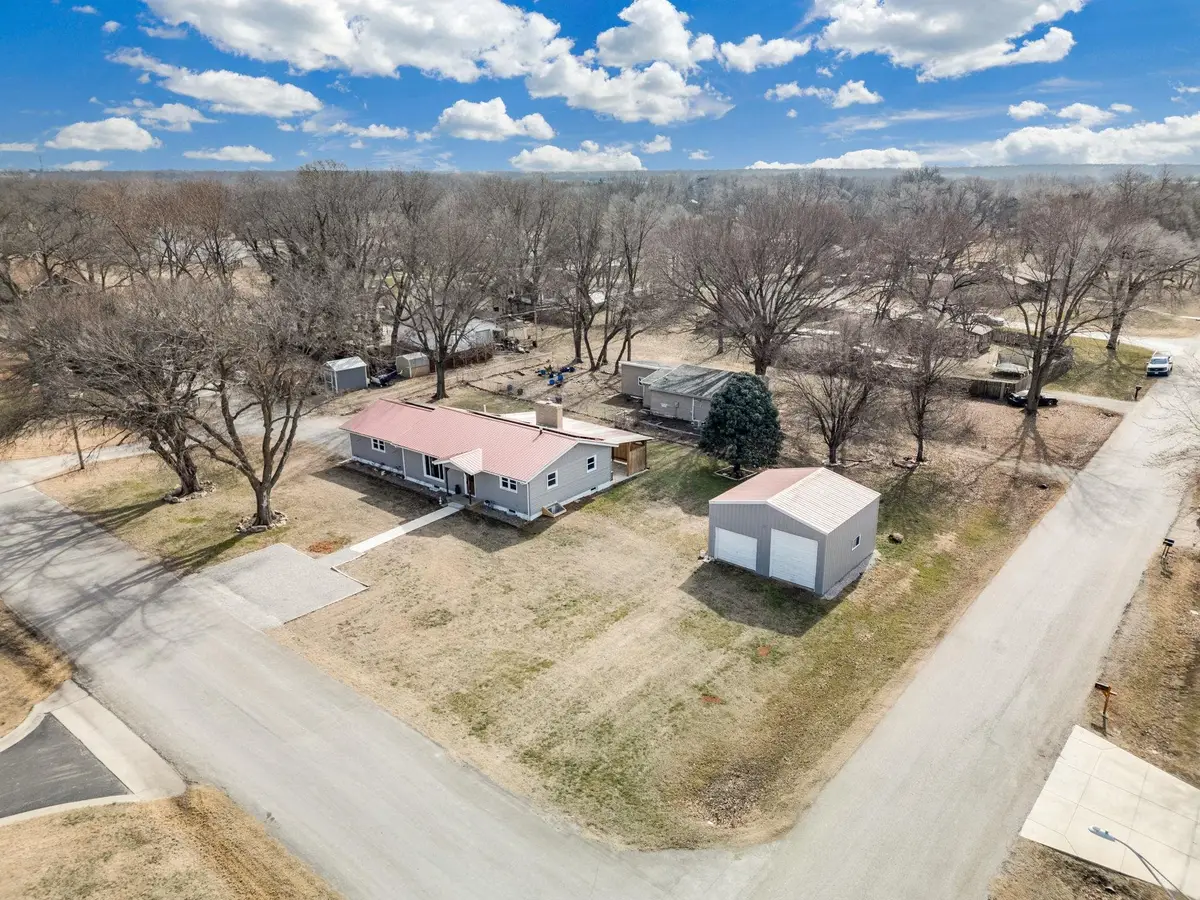 123 W 4th St, Douglass, KS 67039 - #1