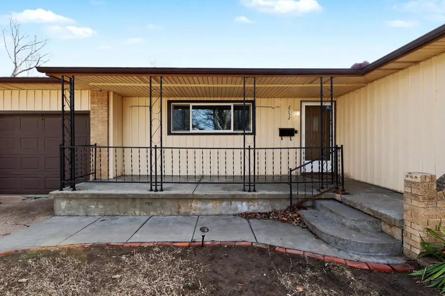 2752 S Bennett Ave, Wichita, KS 67217 - #3
