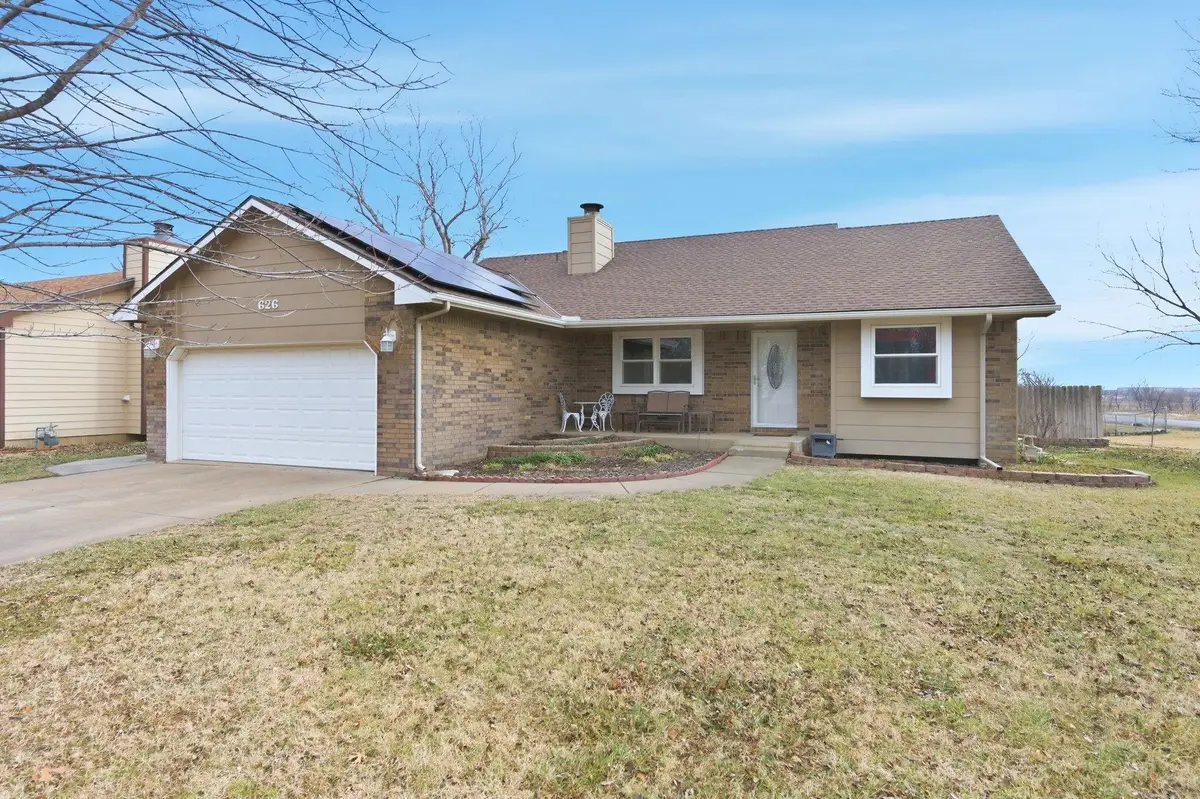 626 S Spruce St, Goddard, KS 67052 - #1